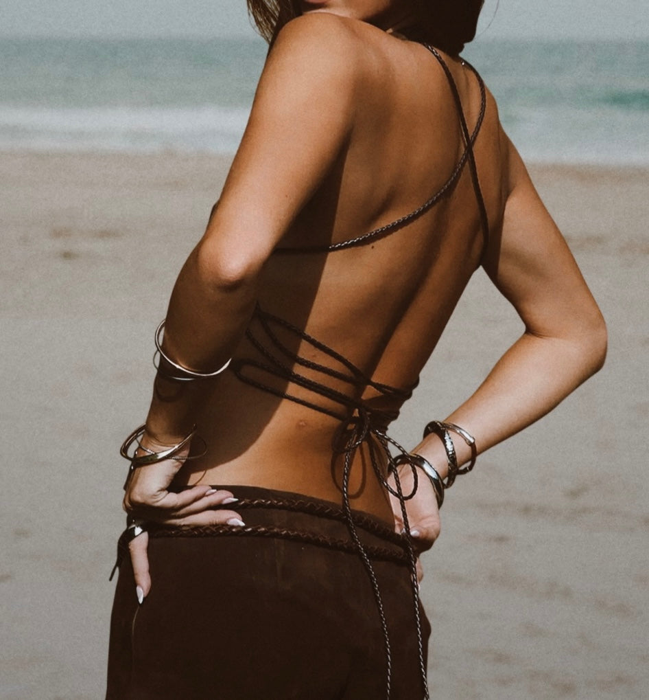 𝐬𝐭𝐮𝐝 𝐞𝐦𝐛𝐞𝐥𝐥𝐢𝐬𝐡𝐦𝐞𝐧𝐭 𝐝𝐢𝐬𝐭𝐫𝐞𝐬𝐬𝐞𝐝 𝐩𝐮 𝐥𝐞𝐚𝐭𝐡𝐞𝐫 𝐡𝐚𝐥𝐭𝐞𝐫 𝐭𝐨𝐩